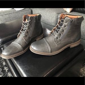 Steve Madden Boots - never warn!